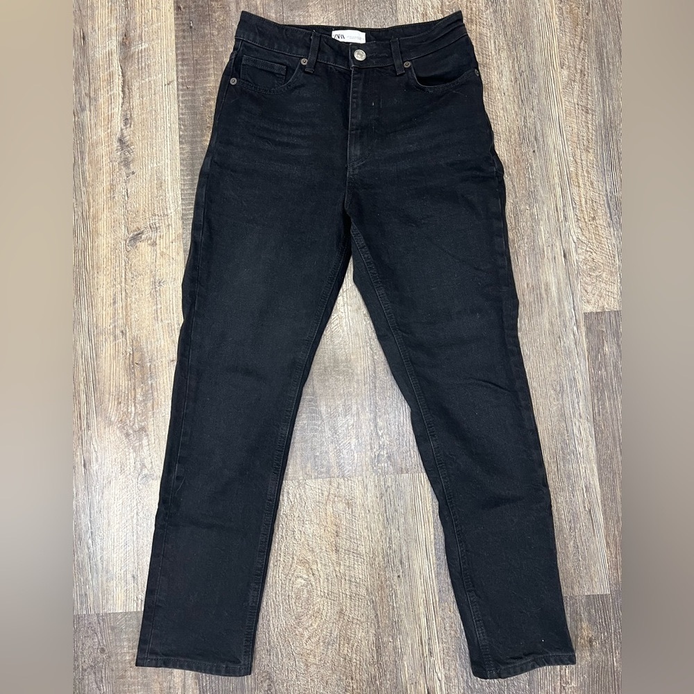 Zara Women’s Black Denim Jeans